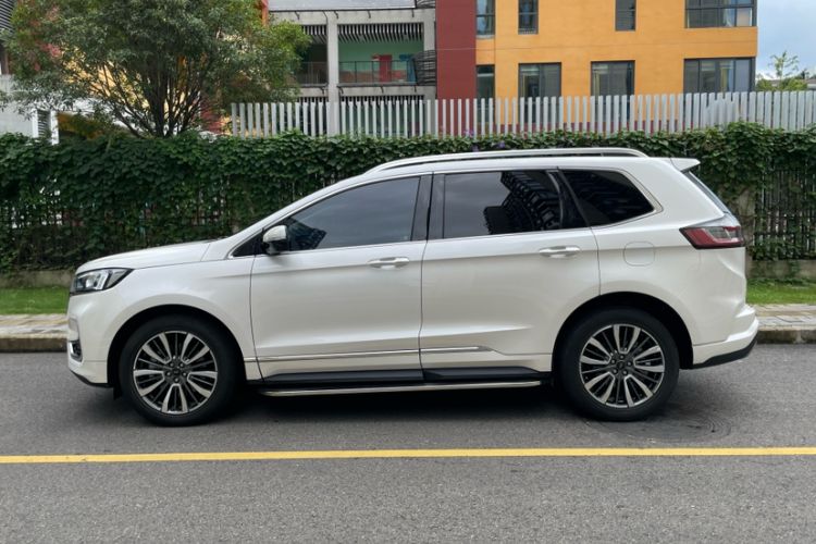 Used Ford Edge 2021 PLUS EcoBoost 245 Two-Wheel-Drive Titanium 7-Seater