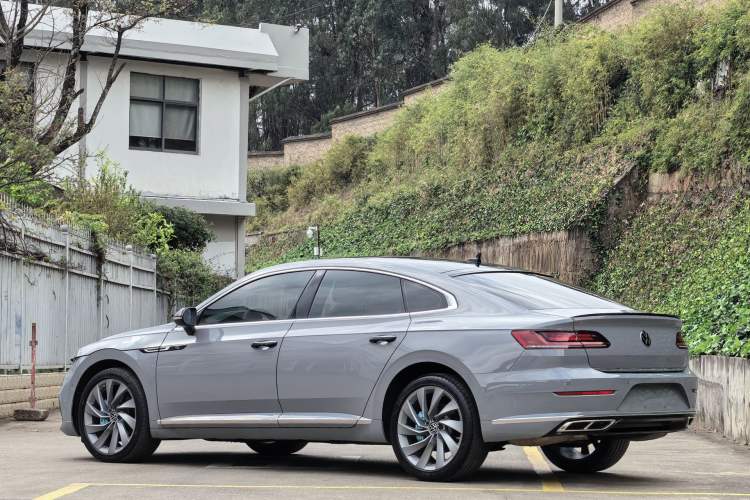 Used Volkswagen FAW-Volkswagen CC 2023 380TSI Striking Edition