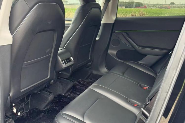 Used Tesla Model Y 2022 Rear-Wheel-Drive Version
