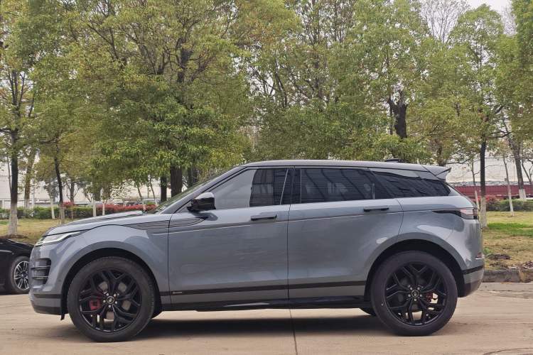 Used Land Rover Range Evoque 2020 249 PS R-DYNAMIC S First-Edition Sport Custom Edition
