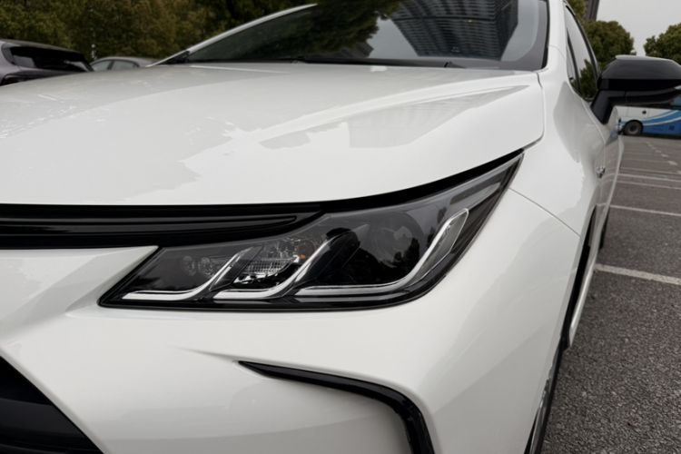 Used Toyota Corolla 2022 Dual-Motor 1.8L E-CVT Pioneer Edition