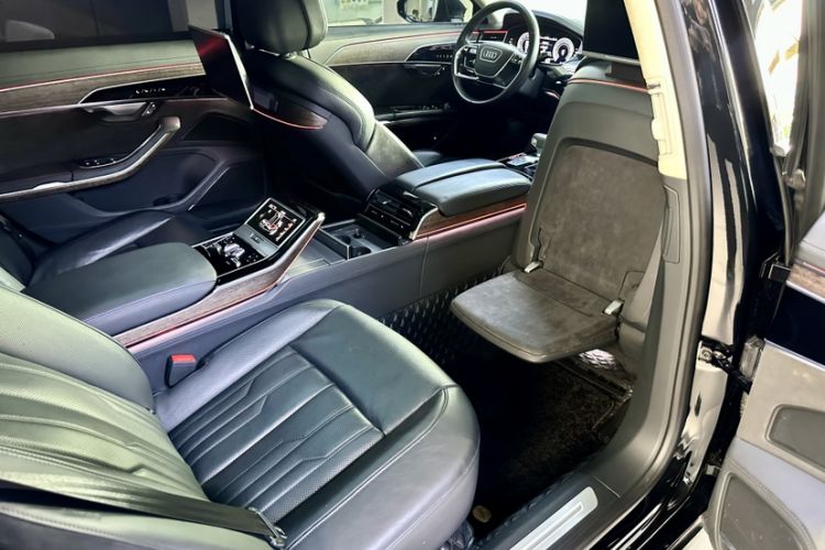 Used Audi A8 2019 A8L 55 TFSI quattro Prestige Edition Interior 10