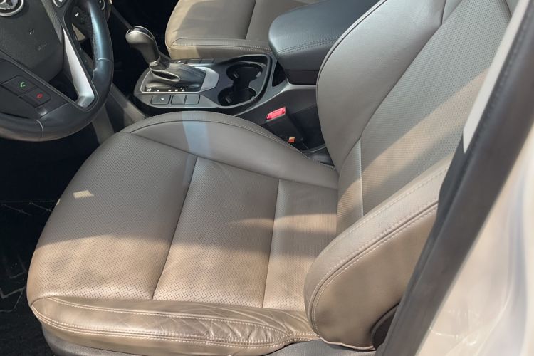 Used Hyundai Grand SantaFe 2013 3.0L 7-Seater Four-Wheel-Drive Comfort Edition