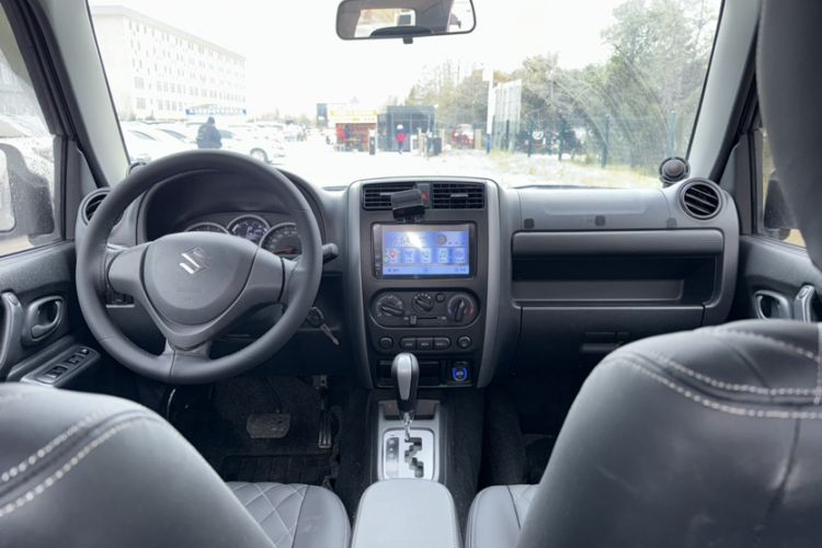 Used Suzuki Jimny 2015 1.3 AT JLX
