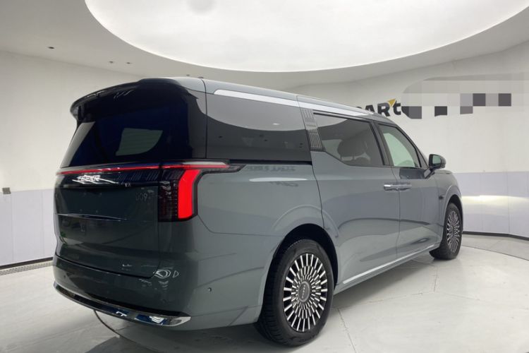 Used Zeekr 009 2024 7-Seater Walk-Through Version Four-Wheel Drive 108 kWh
