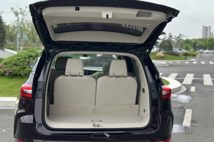 Used Buick Enclave 2022 652T 4x4 Avenir 6-Seater Exterior 8