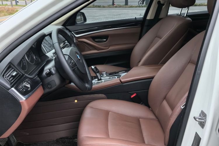 Used BMW 5 Series 2014 520Li Elegant Model