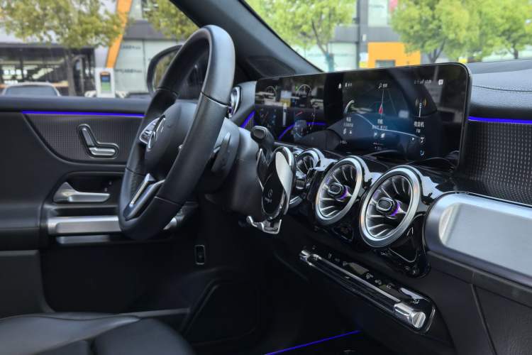 Used Mercedes-Benz GLB 2021 GLB 200 Dynamic Edition Exterior 7