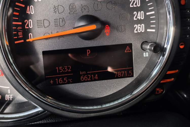 Used MINI Clubman 2016 Updated 1.5T COOPER Geek Edition
