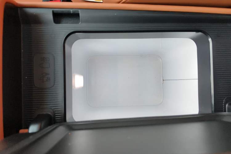 Used AION V 2024 Aion Tyrannosaurus 650 LiDAR Edition
