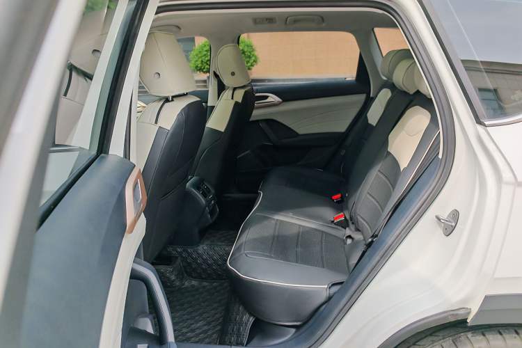 Used Volkswagen Tharu 2024 300TSI Two-Wheel-Drive Full Moon Edition
