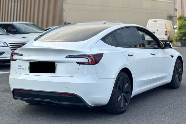 Used Tesla Model 3 2023 Rear-Wheel-Drive Version
