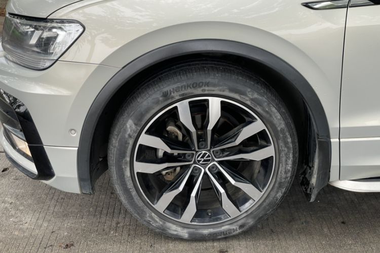 Used Volkswagen Tiguan L 2021 330TSI Automatic Two-Wheel Drive R-Line Enhanced Edition
