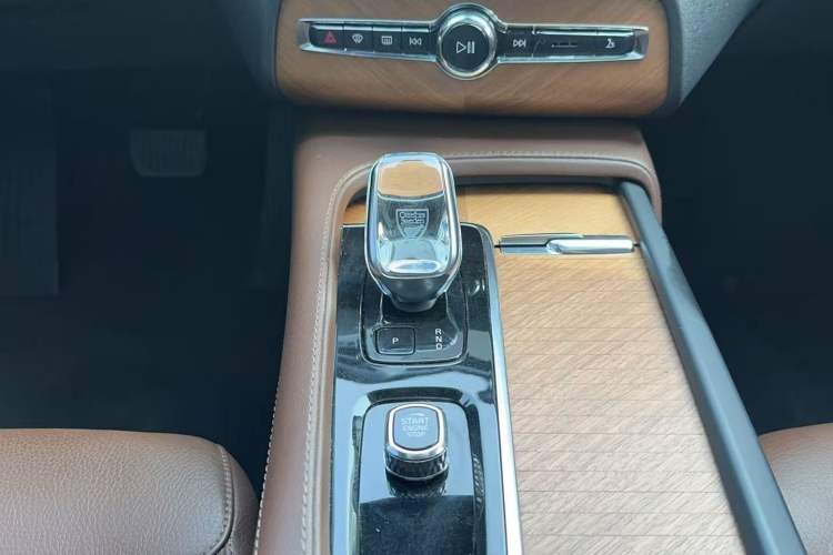 Used Volvo XC90 2023 B5 SmartDrive Luxury Edition 5 Seats
