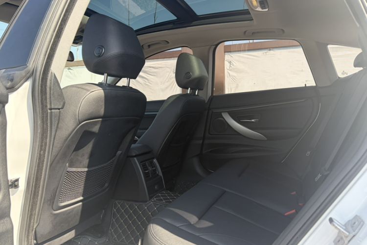 Used BMW 3 Series GT 2017 320i Sport Edition