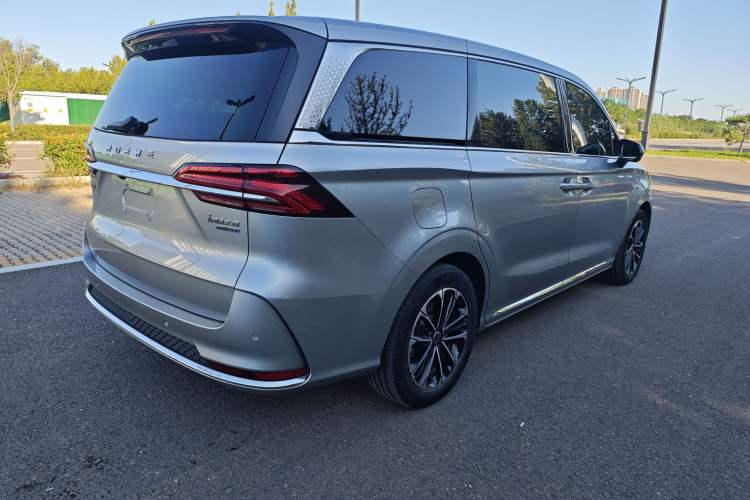 Used Roewe iMAX8 2022 400TGI Celebration Edition
