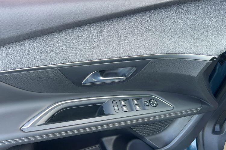 Used Peugeot 5008 2017 380THP 7-Seater Luxury Edition Interior 10