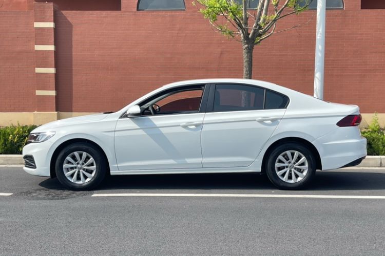 Used Volkswagen Bora 2020 1.5L Automatic Fashion Edition Exterior 3