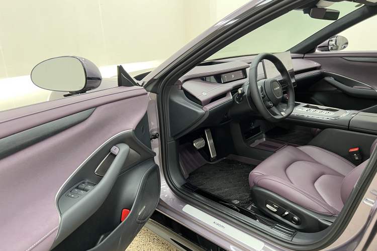 Used Xiaomi Auto SU7 2024 Four-Wheel Drive Ultra-Long Range Advanced Intelligent Driving Max Edition Left Front Seat