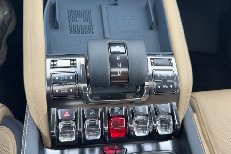 Used Formula Leopard Leopard 5 2023 Navigator Edition