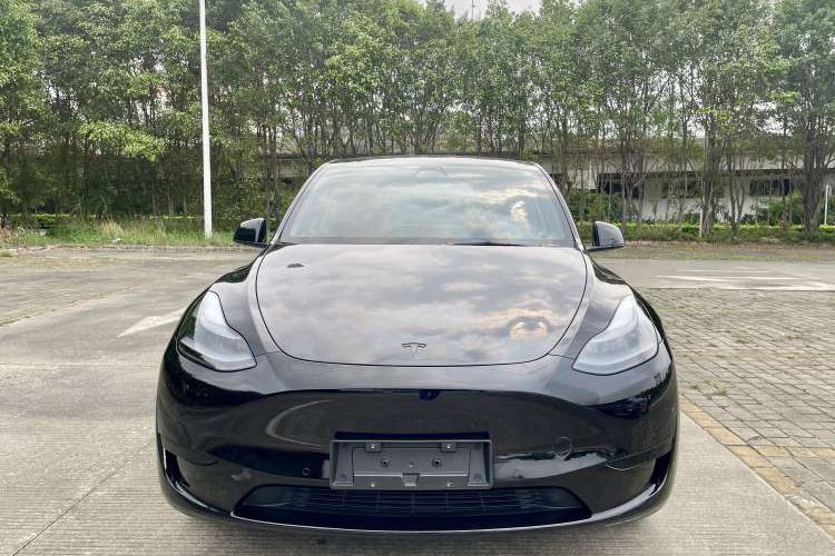 Used Tesla Model Y 2023 Rear-Wheel-Drive Version