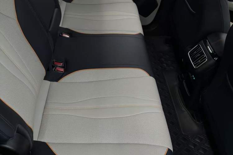 Used BYD Song PLUS New Energy 2021 DM-i 51KM Prestige Model Interior 9