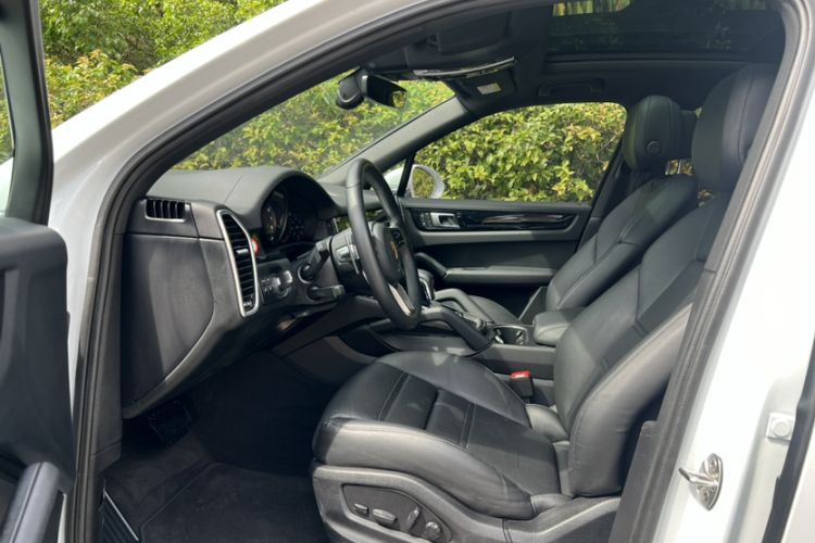 Used Porsche Cayenne E-Hybrid 2023 Cayenne E-Hybrid 2.0T Platinum Edition
