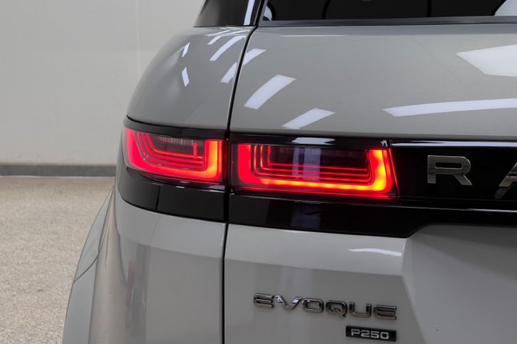 Used Land Rover Range Evoque 2021 Range Rover Velar L 249PS R-Dynamic First Edition Exterior 9