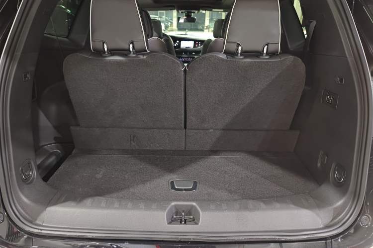 Used Buick Enclave 2022 652T 4x4 Prestige Flagship 6-Seater Interior 14
