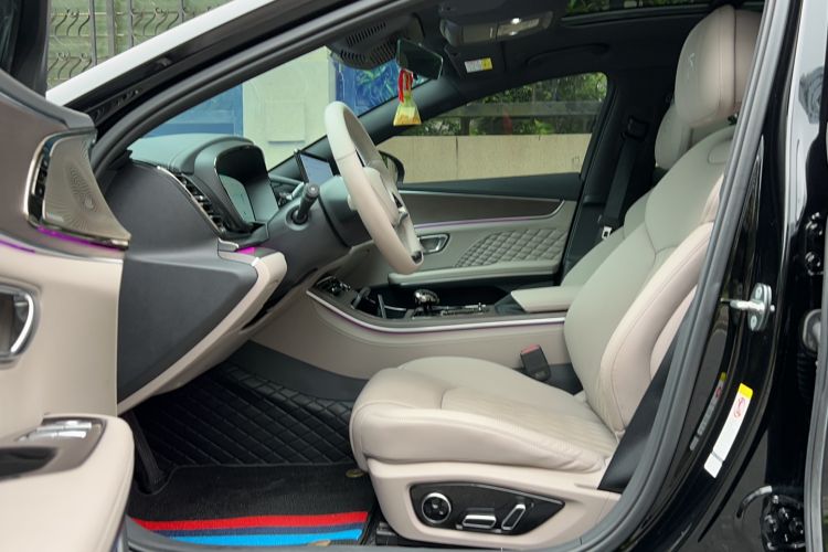 Used BYD Han 2024 DM-i Glory Edition 200KM Flagship Model Left Front Seat