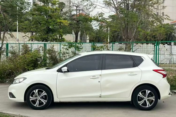 Used Nissan Tiida 2019 1.6L CVT Smart Drive Version China VI Standard