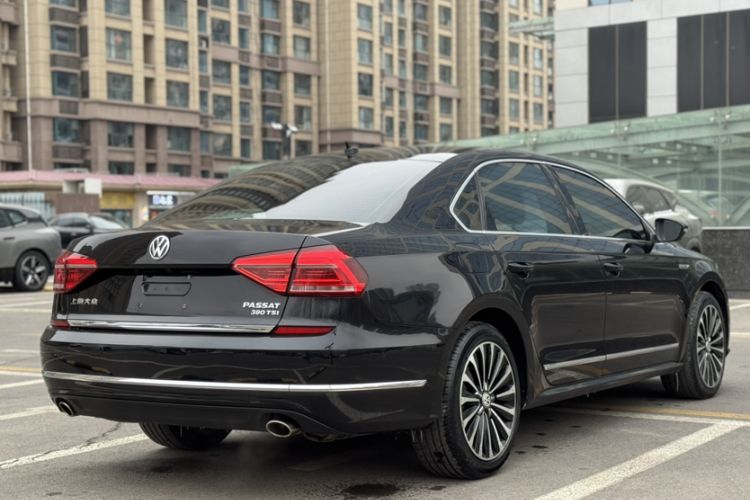 Used Volkswagen Passat 2016 380TSI DSG Ultimate Edition