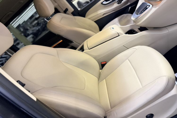 Used Mercedes-Benz V-Class 2016 V 260 Avantgarde Edition