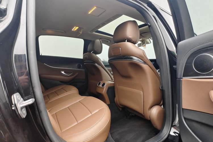 Used Mercedes-Benz E-Class 2019 E 200 L Sport Edition