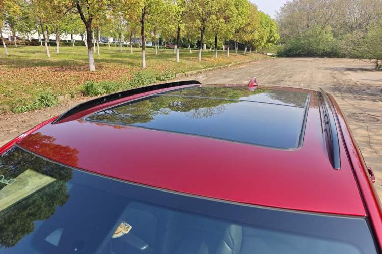 Used Cadillac XT4 2022 28T Four-Wheel Drive Platinum Edition Roof