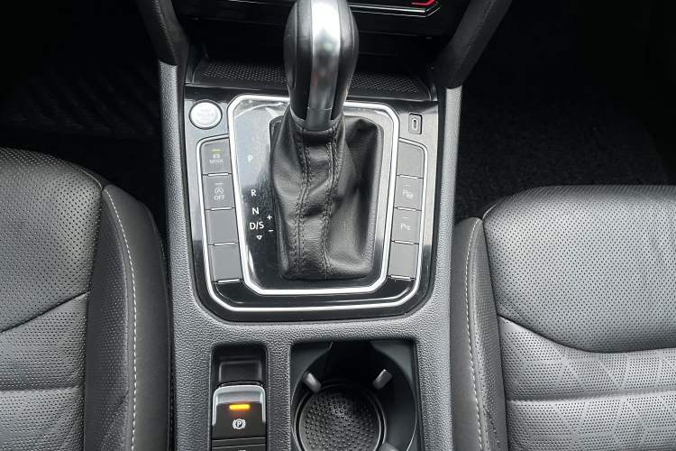 Used Volkswagen FAW-Volkswagen CC 2021 380TSI Striking Edition
