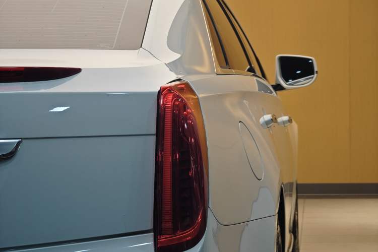 Used Cadillac XTS 2015 28T Comfort Model