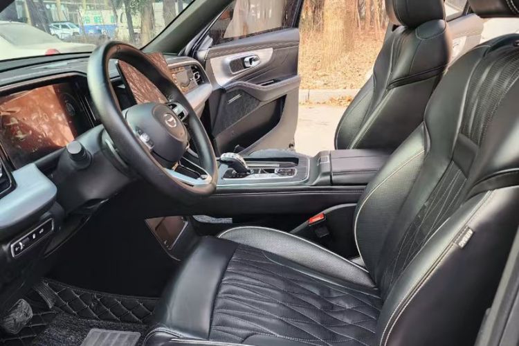 Used GAC Trumpchi GS8 2022 Linghang Series 2.0 TGDI Two-Wheel-Drive Luxury Smart Connectivity Version (7 Seats)
