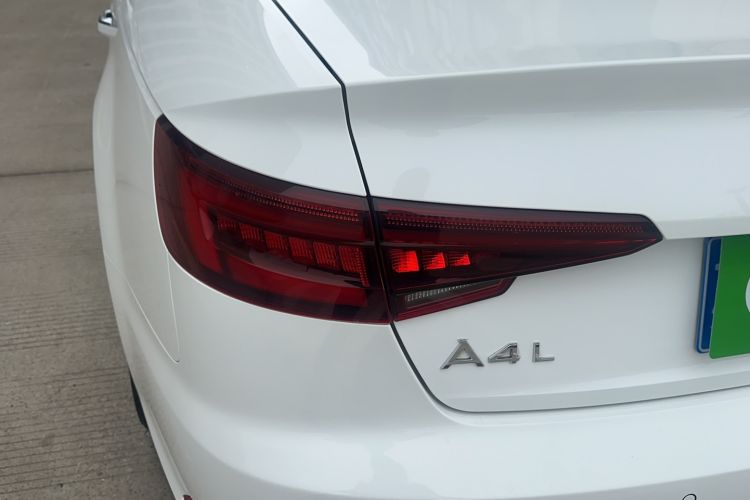 Used Audi A4L 2018 30th Anniversary Edition 40 TFSI Fashion Model Exterior 4