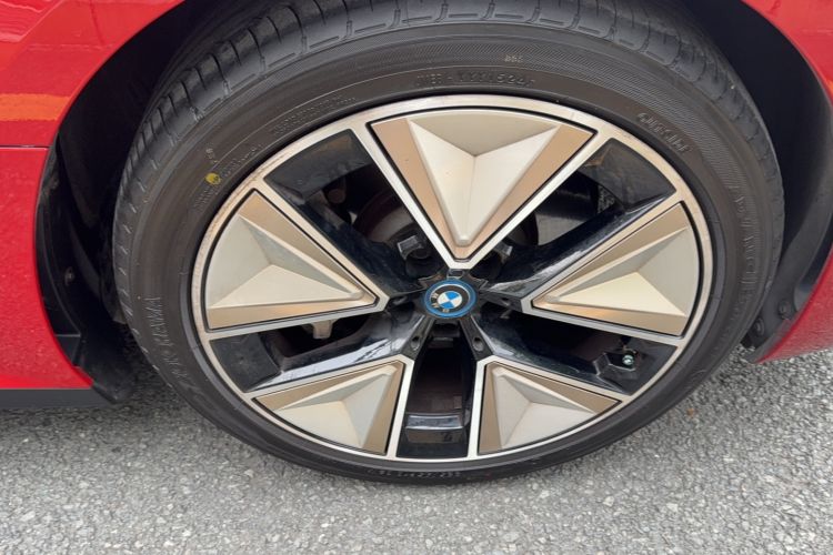 Used BMW i3 2023 eDrive 40 L Midnight Sports Package
