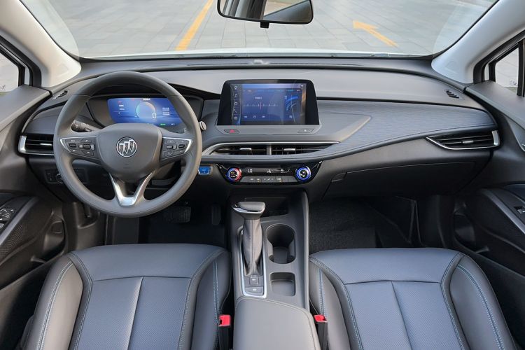 Used Buick Velite 6 2024 450km Range Commuter Version
