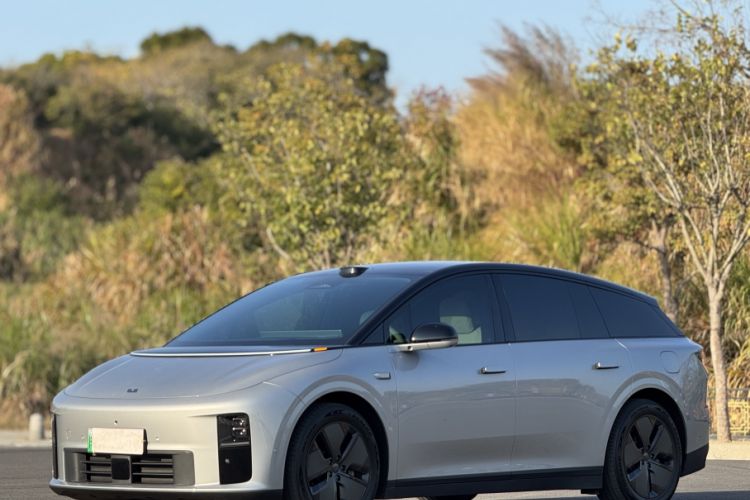 Used Li Auto Li Auto i6 2025 Model Two-Wheel-Drive Standard Type
