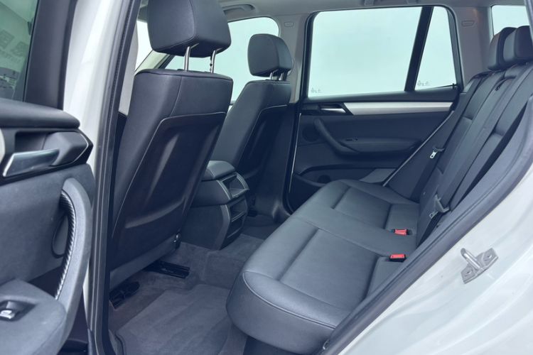 Used BMW X3 2016 sDrive20i Interior 2