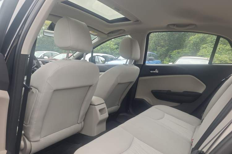 Used Dongfeng Aeolus L60 2015 1.6L Manual New Dynamic Model