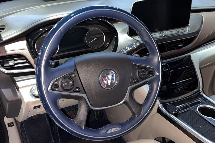 Used Buick GL8 2022 Land Business Class 652T Luxury Model Steering Wheel