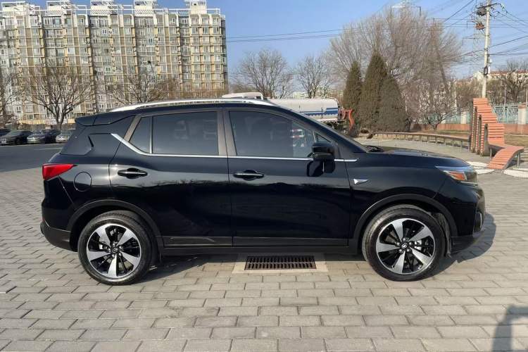 Used GAC Trumpchi GS3 2017 200T Automatic Luxury Edition Exterior 3