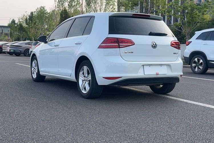 Used Volkswagen Golf 2016 1.6L Automatic Comfort Model Exterior 3