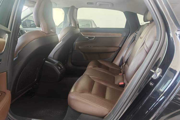 Used Volvo S90 2020 T5 Zhiyi Luxury Edition