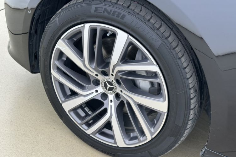 Used Mercedes-Benz E-Class 2024 E 300 L Stylish Model Exterior 9