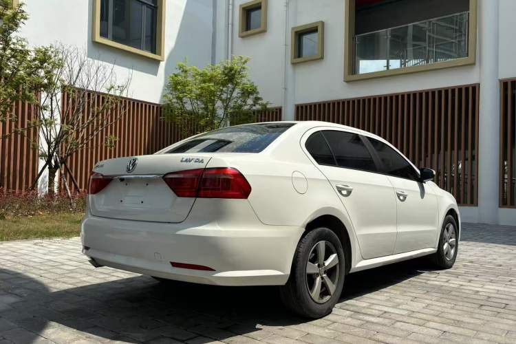 Used Volkswagen Lavida 2013 Revised Classic 1.6L Automatic Fashion Edition